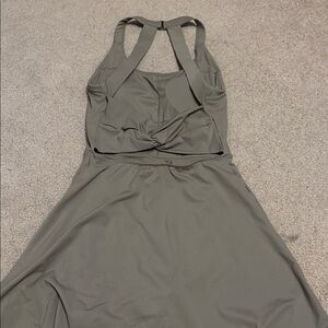 HALARA Backless Green Dress